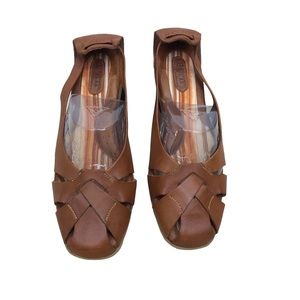 Born Sonela dark tan woven closed toe comfort slip on flats